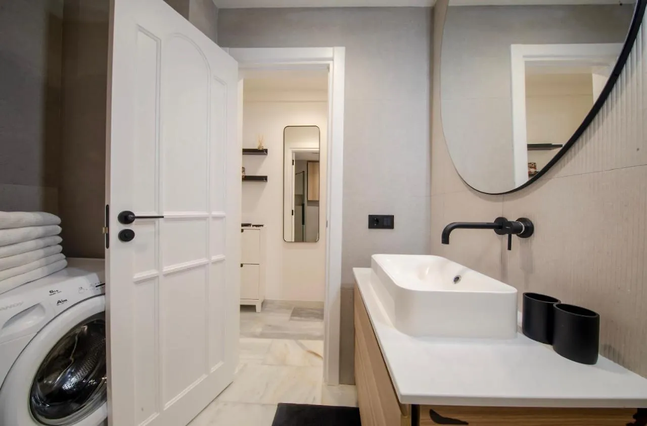 Altamira Family Apartment El Duque 阿德耶 0*,